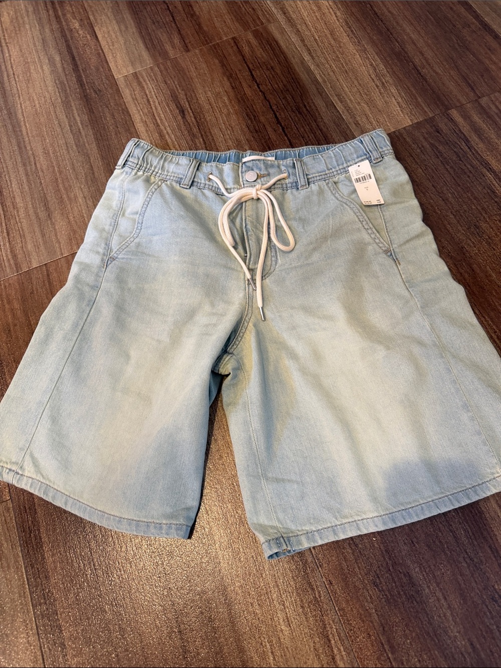 NWT Pilcro Adi Long Shorts - Picture 2 of 7